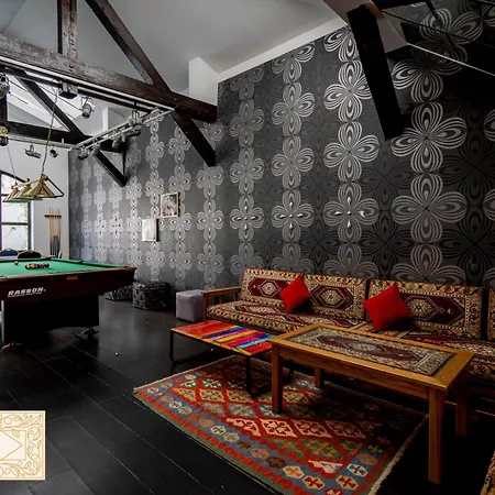 Urban Bliss Apartment *